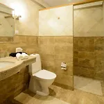 Georgi Hotel 4*