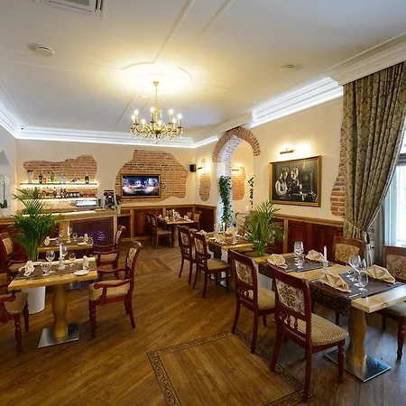 Georgi 4* Выру