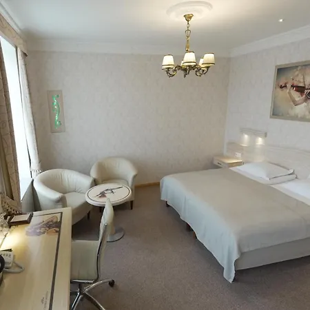 Georgi 4* Выру